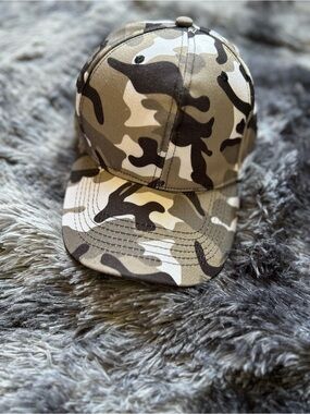 Grey & Beige Camouflage Baseball Cap | Adjustable Dad Hat